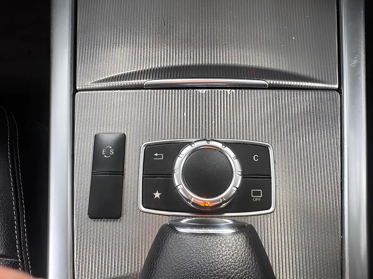 Used 2015 Mercedes-Benz E Class Se Black - Interior and Exterior details 14
