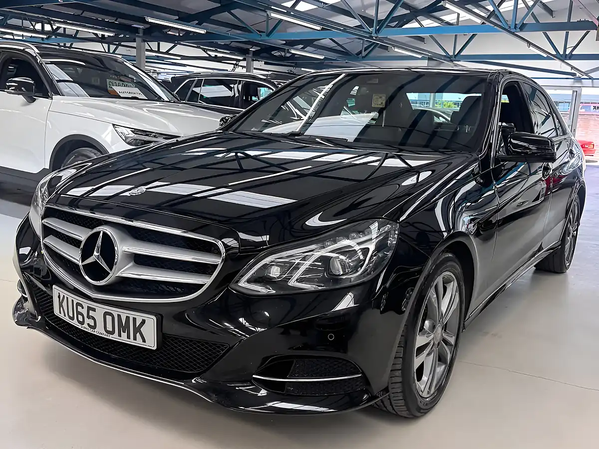 Used 2015 Mercedes-Benz E Class Se Black - Interior and Exterior details 2