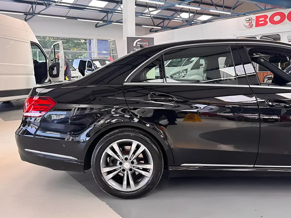 Used 2015 Mercedes-Benz E Class Se Black - Interior and Exterior details 20