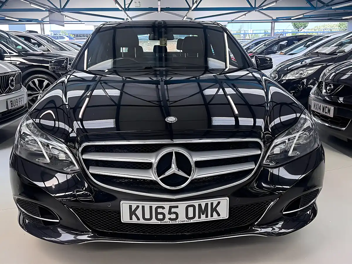Used 2015 Mercedes-Benz E Class Se Black - Interior and Exterior details 4