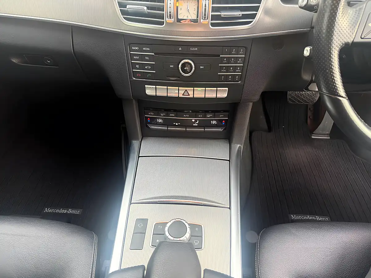 Used 2015 Mercedes-Benz E Class Se Blue - Interior and Exterior details 12
