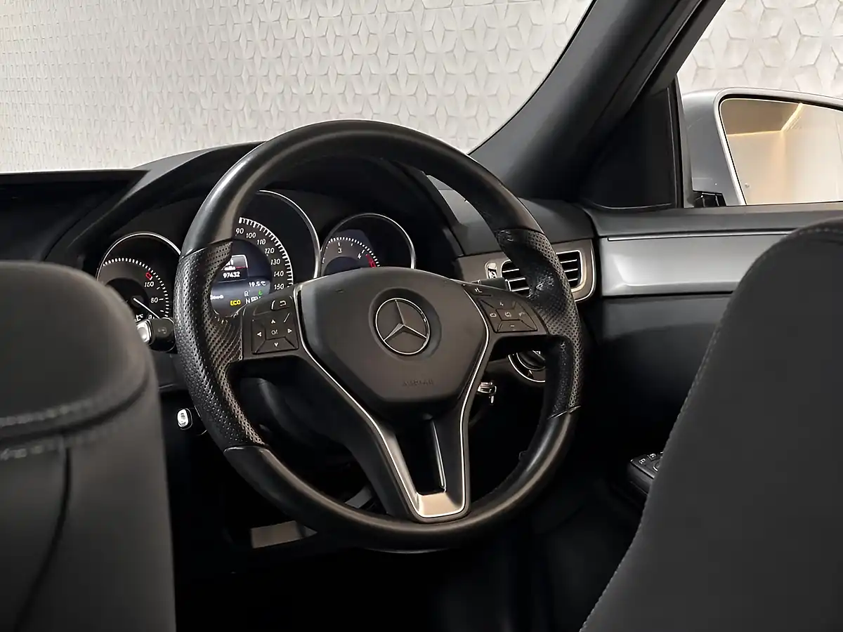Used 2015 Mercedes-Benz E-Class Se Diamond Silver - Interior and Exterior details 16