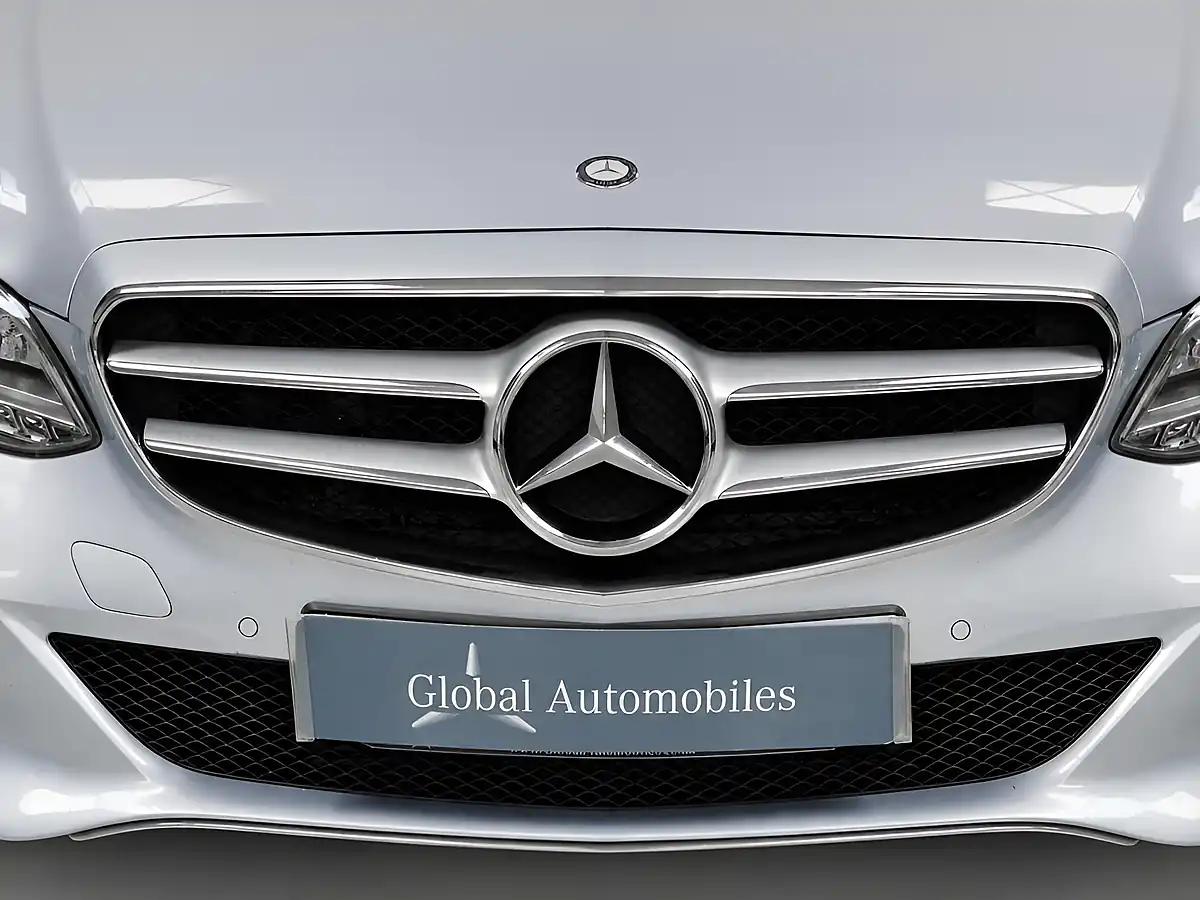 Used 2015 Mercedes-Benz E-Class Se Diamond Silver - Interior and Exterior details 7