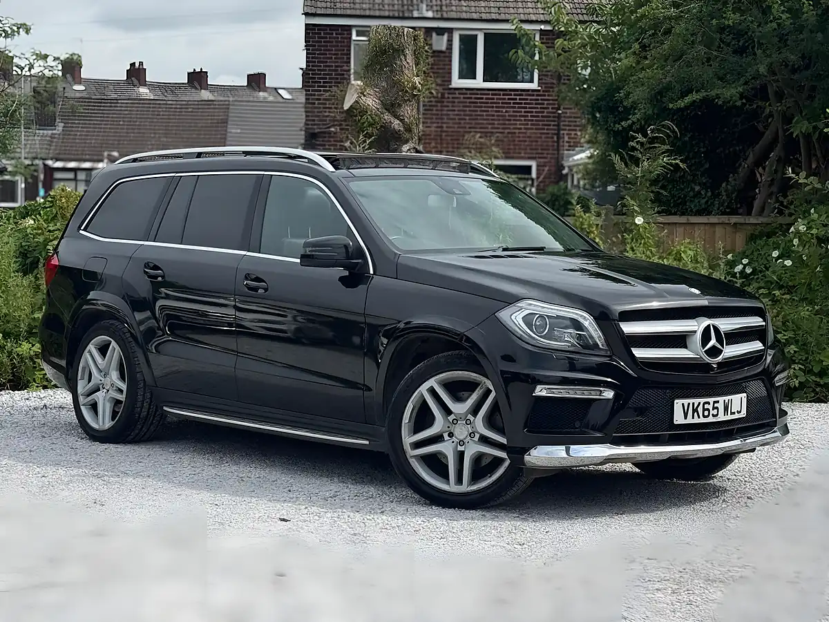 Used 2015 Mercedes-Benz Gl Class AMG Sport Black - Front View