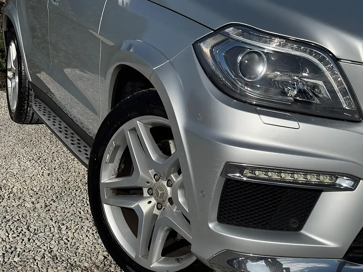 Used 2015 Mercedes-Benz Gl Class AMG Sport Silver - Interior and Exterior details 15