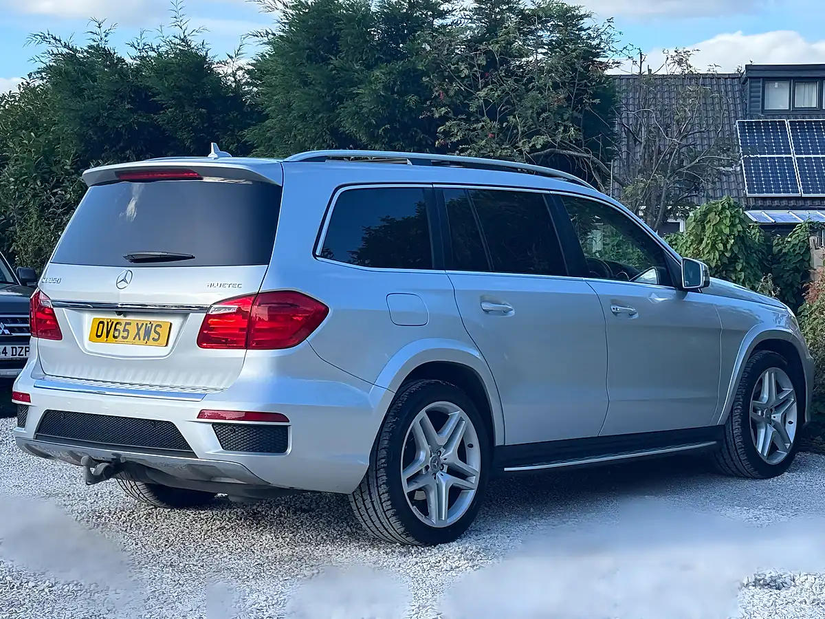 Used 2015 Mercedes-Benz Gl Class AMG Sport Silver - Interior and Exterior details 7