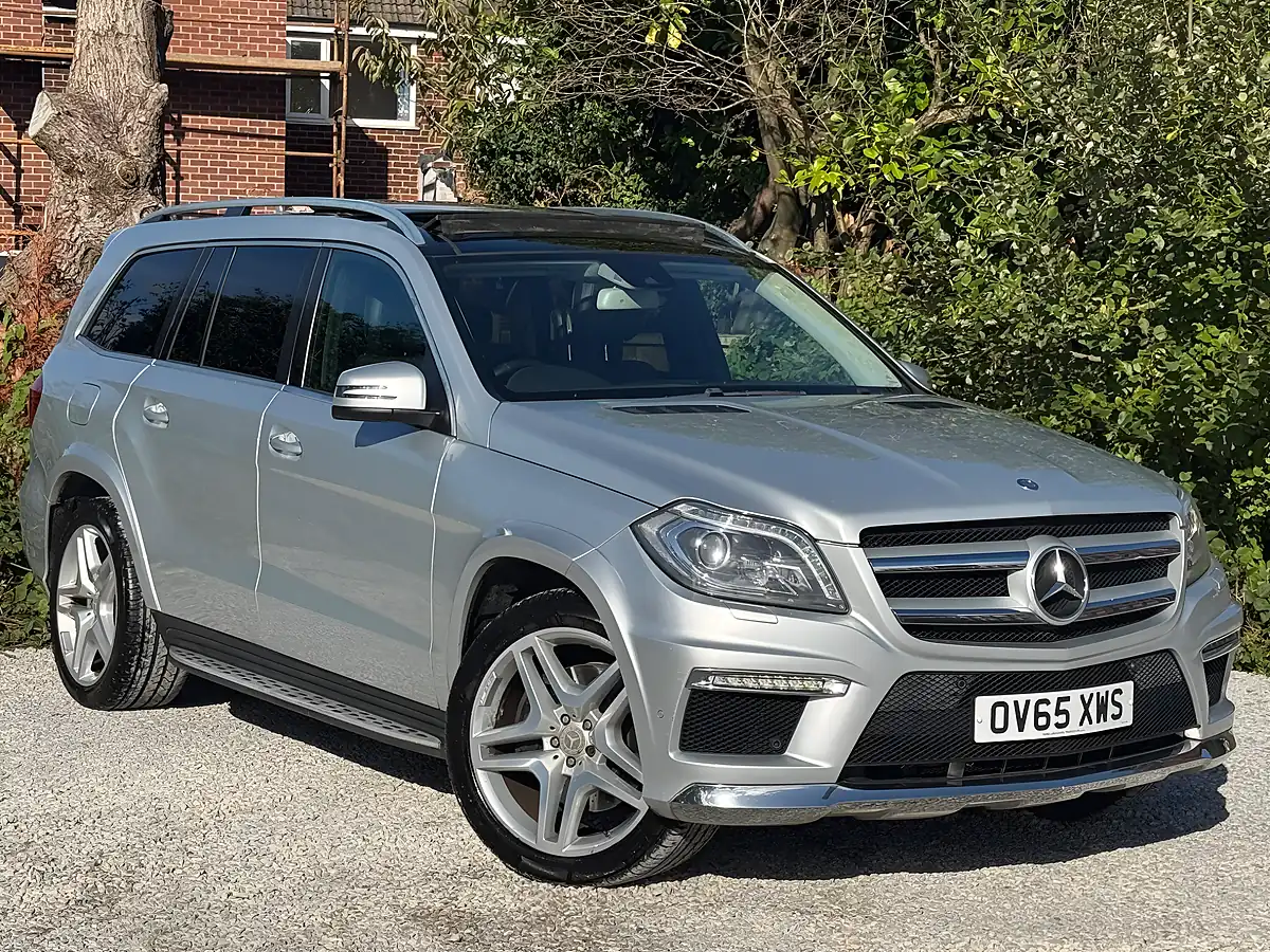Used 2015 Mercedes-Benz Gl Class AMG Sport Silver - Interior and Exterior details 8