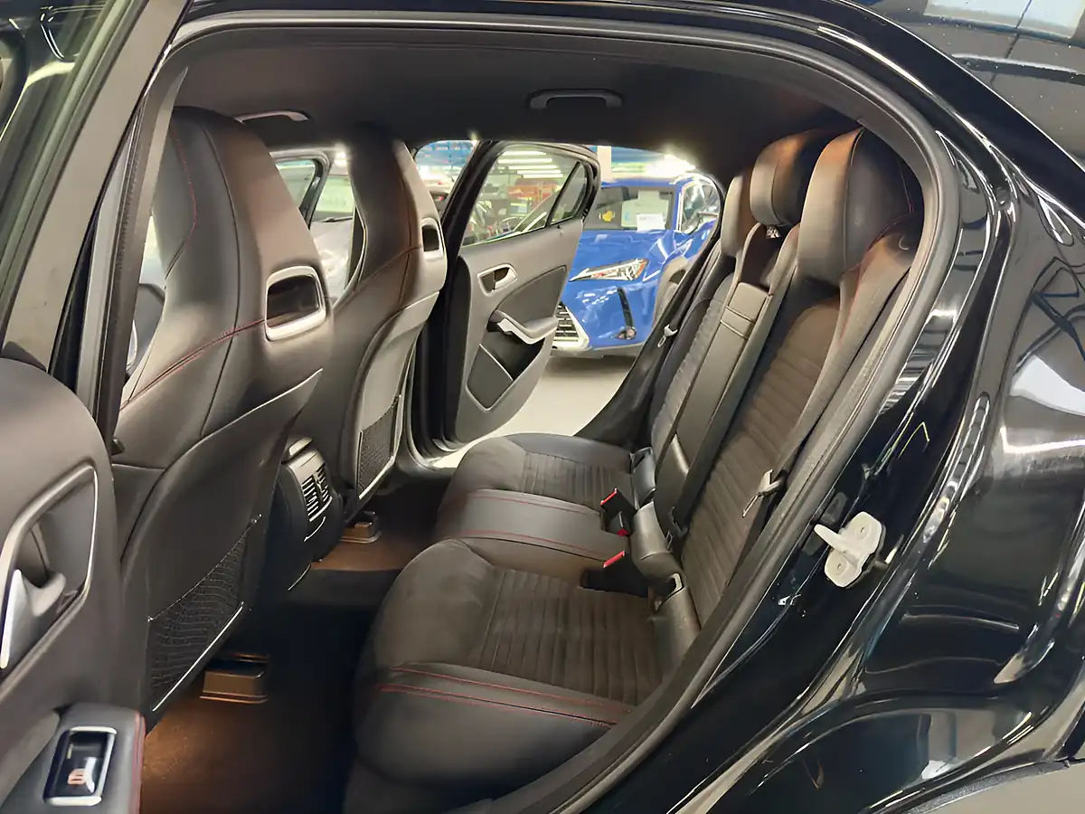 Used 2015 Mercedes-Benz Gla AMG Line Black - Interior and Exterior details 19