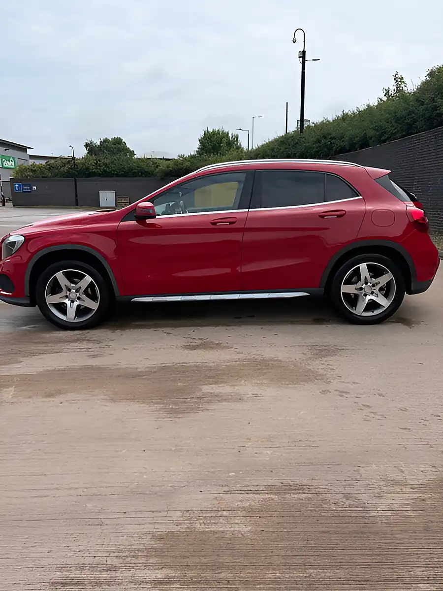 Used 2015 Mercedes-Benz Gla AMG Line (executive) Red - Interior and Exterior details 10