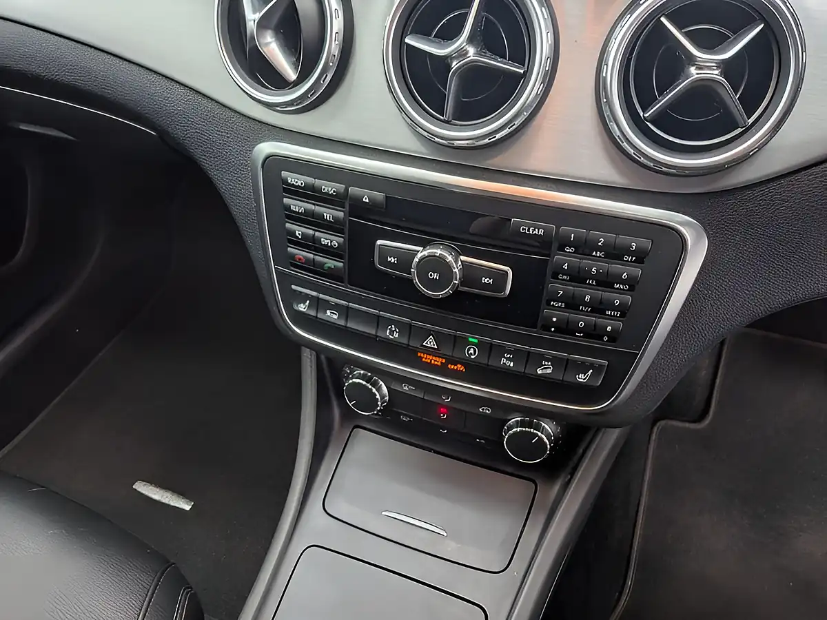 Used 2015 Mercedes-Benz Gla AMG Line Grey - Interior and Exterior details 13