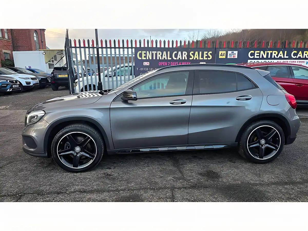 Used 2015 Mercedes-Benz Gla AMG Line Grey - Interior and Exterior details 18