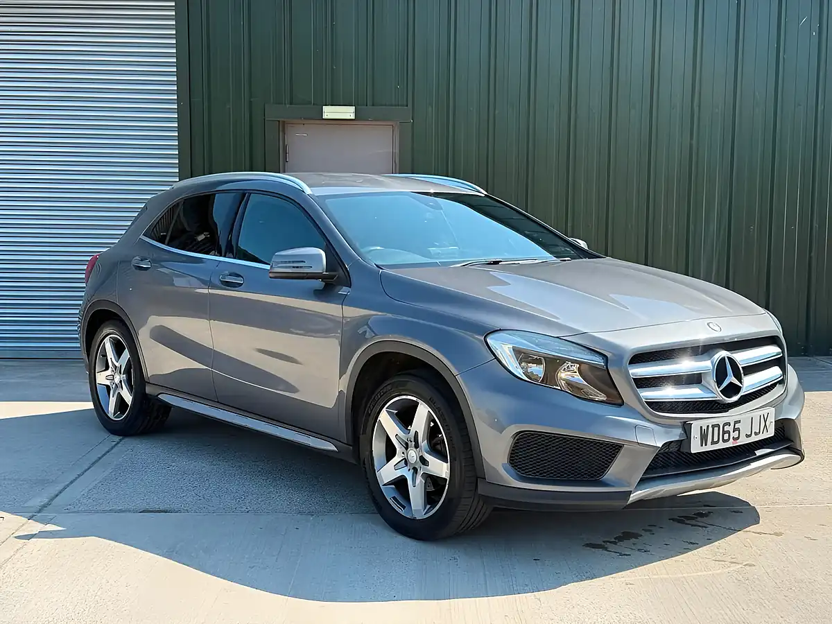 Used 2015 Mercedes-Benz Gla AMG Line Grey - Interior and Exterior details 5