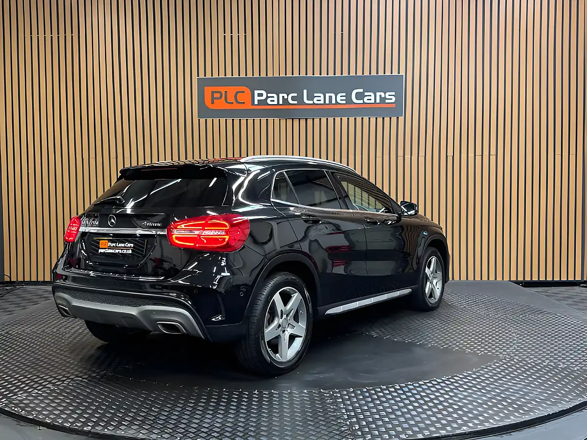 Used 2015 Mercedes-Benz Gla AMG Line (premium) Cosmos Black Metallic - Interior and Exterior details 3