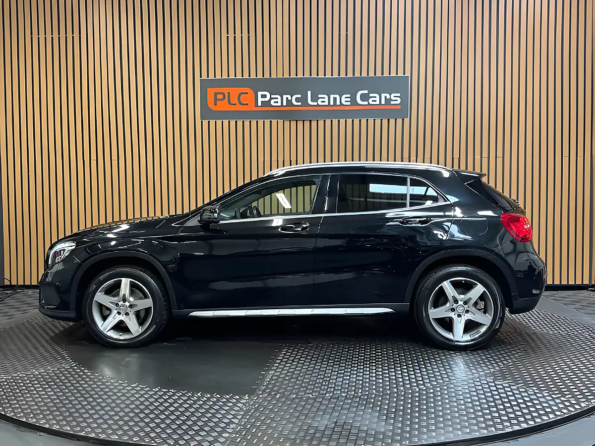 Used 2015 Mercedes-Benz Gla AMG Line (premium) Cosmos Black Metallic - Interior and Exterior details 6