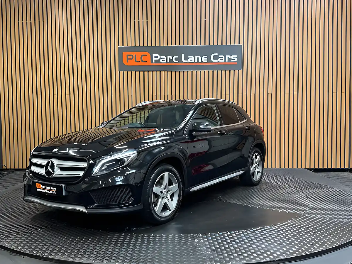 Used 2015 Mercedes-Benz Gla AMG Line (premium) Cosmos Black Metallic - Interior and Exterior details 7