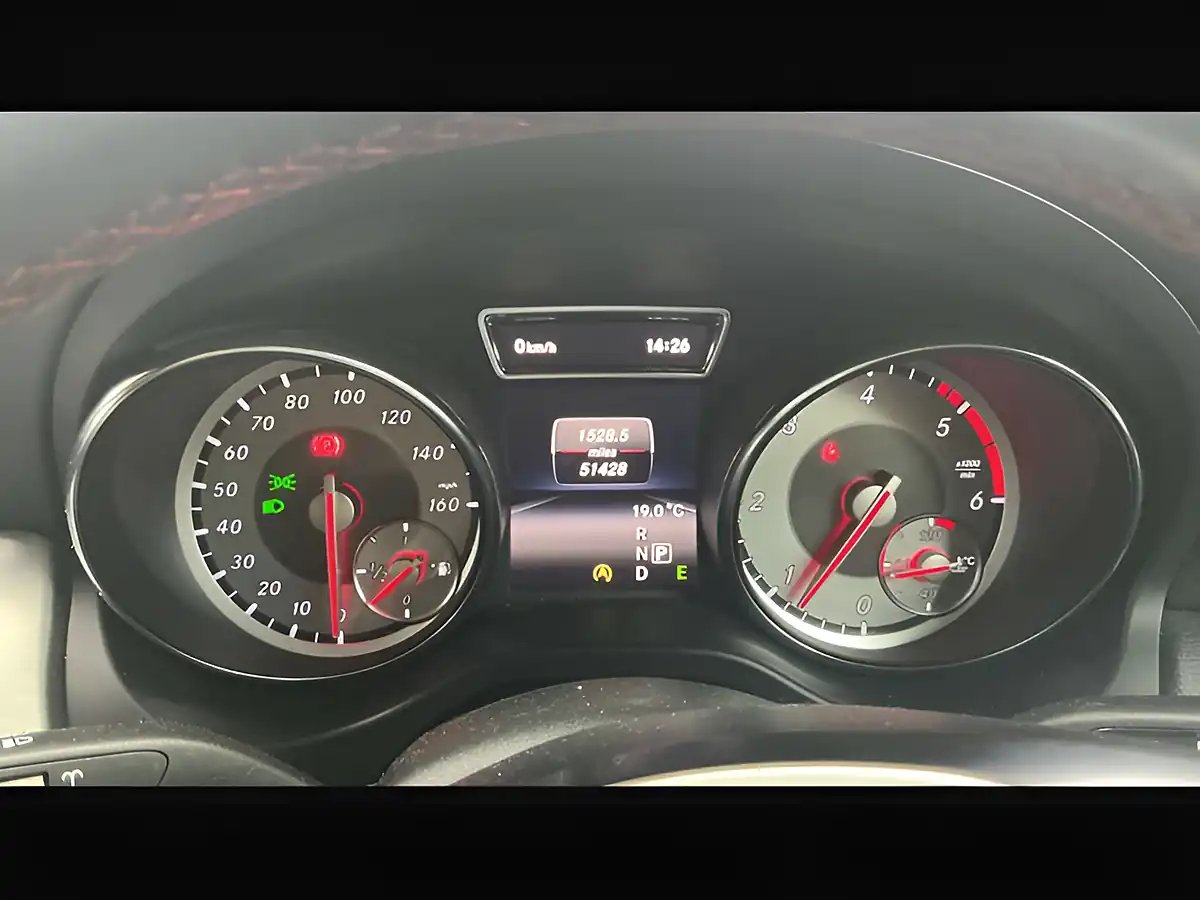 Used 2015 Mercedes-Benz Gla AMG Line Premium+ Jupiter Red - Interior and Exterior details 13