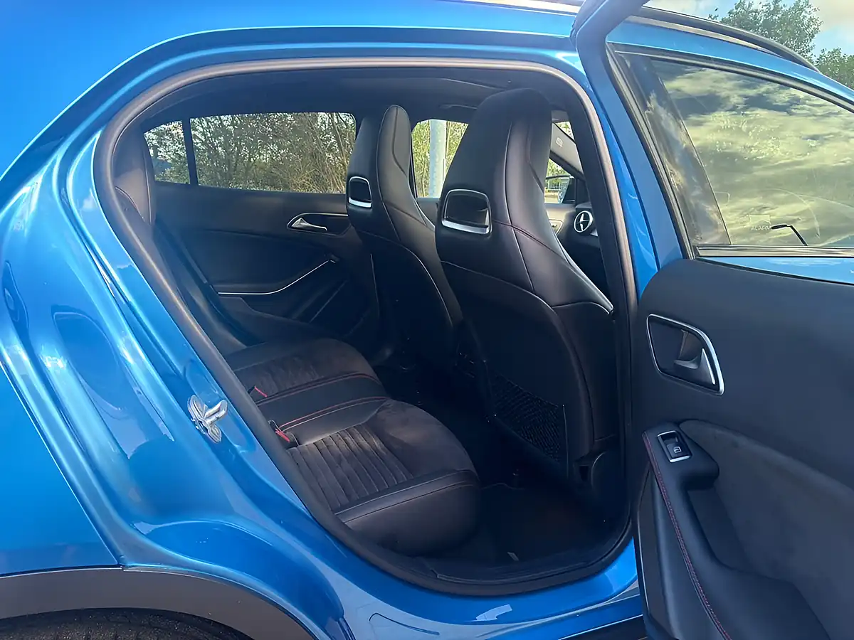 Used 2015 Mercedes-Benz Gla AMG Line (premium Plus) Blue - Interior and Exterior details 16