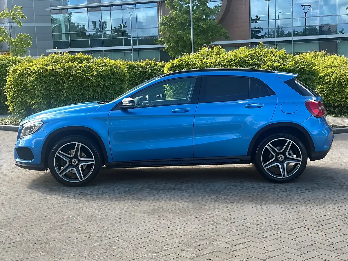 Used 2015 Mercedes-Benz Gla AMG Line (premium Plus) Blue - Interior and Exterior details 6