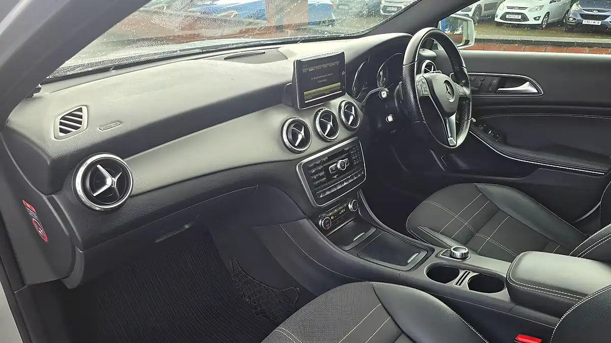 Used 2015 Mercedes-Benz Gla AMG Line Premium Silver - Interior and Exterior details 5