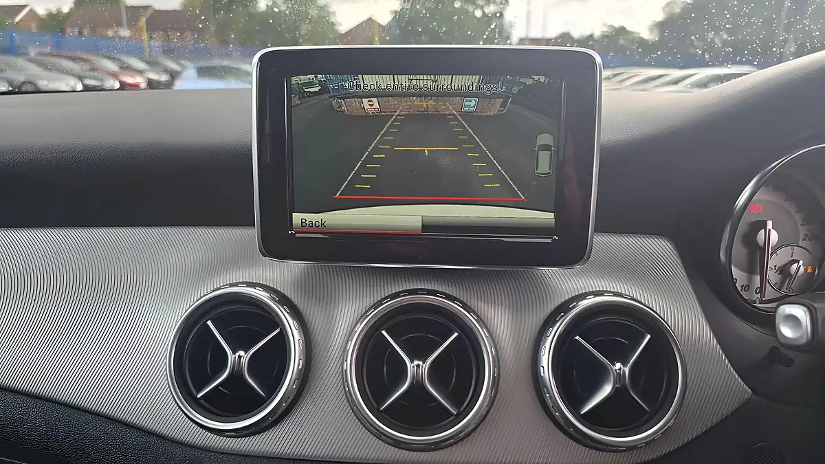 Used 2015 Mercedes-Benz Gla AMG Line Premium Silver - Interior and Exterior details 9