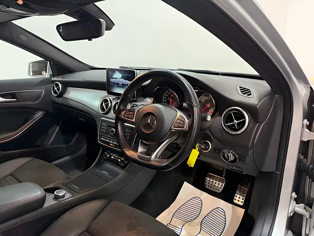 Used 2015 Mercedes-Benz Gla AMG Line Silver - Interior and Exterior details 11