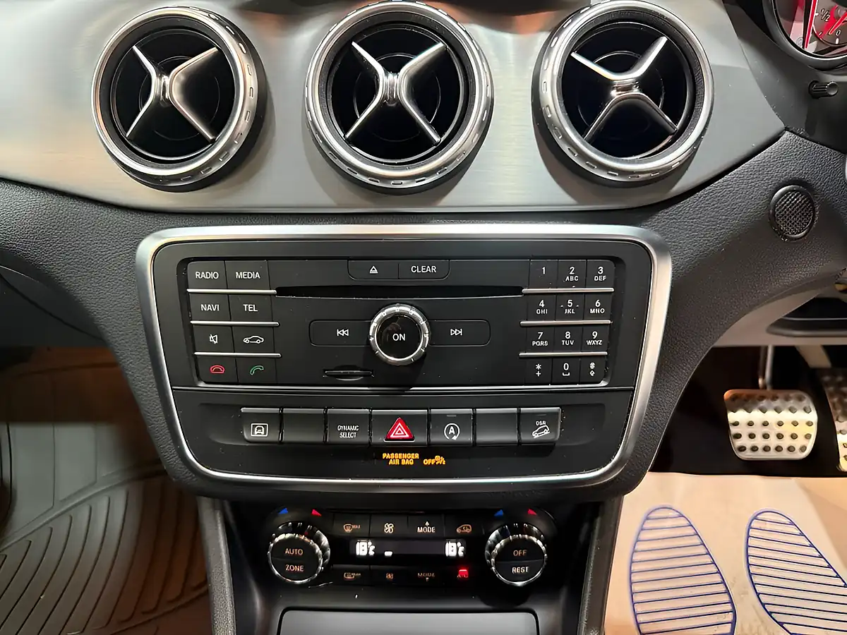 Used 2015 Mercedes-Benz Gla AMG Line Silver - Interior and Exterior details 16