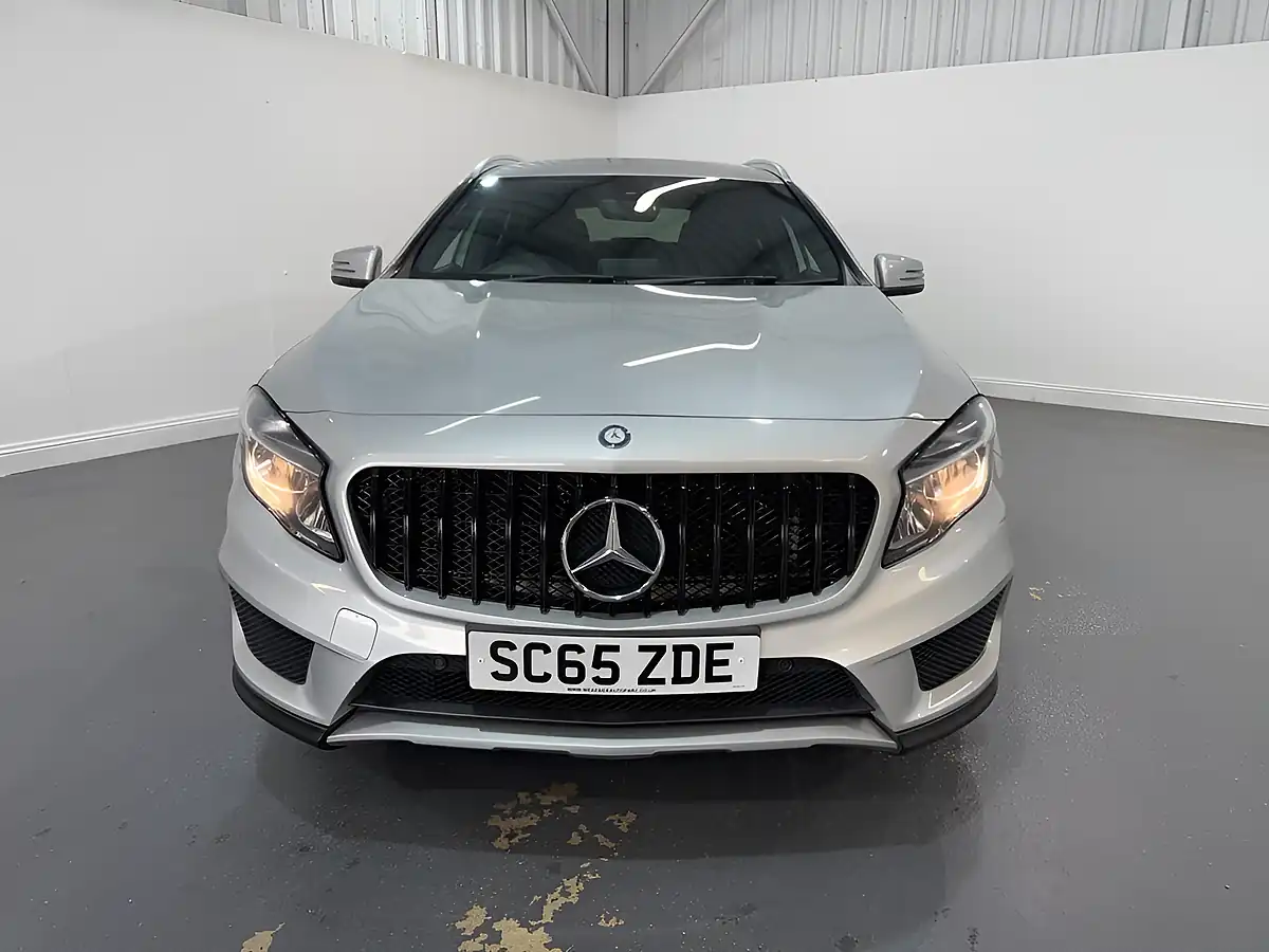 Used 2015 Mercedes-Benz Gla AMG Line Silver - Interior and Exterior details 2