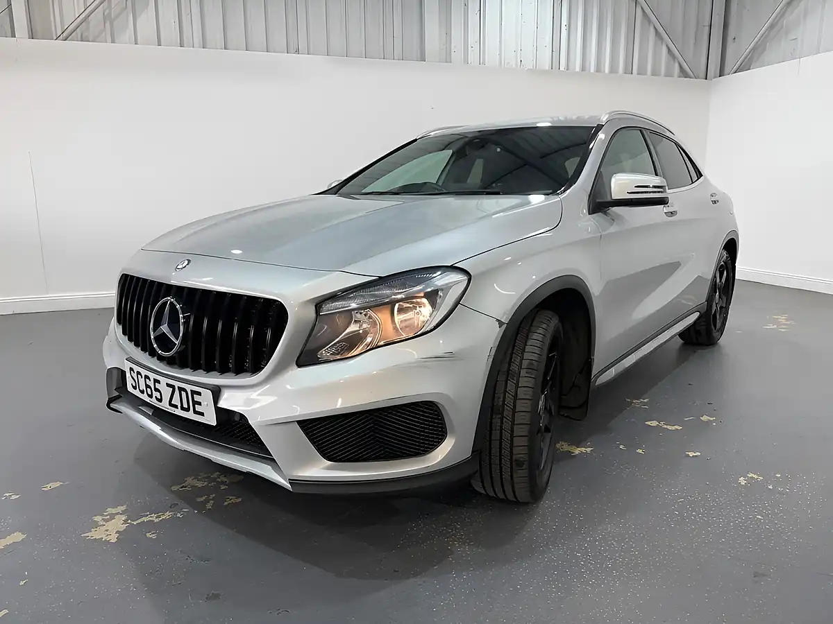 Used 2015 Mercedes-Benz Gla AMG Line Silver - Interior and Exterior details 3