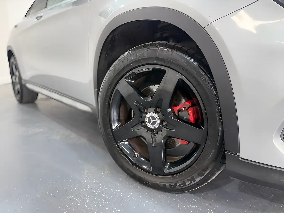 Used 2015 Mercedes-Benz Gla AMG Line Silver - Interior and Exterior details 4