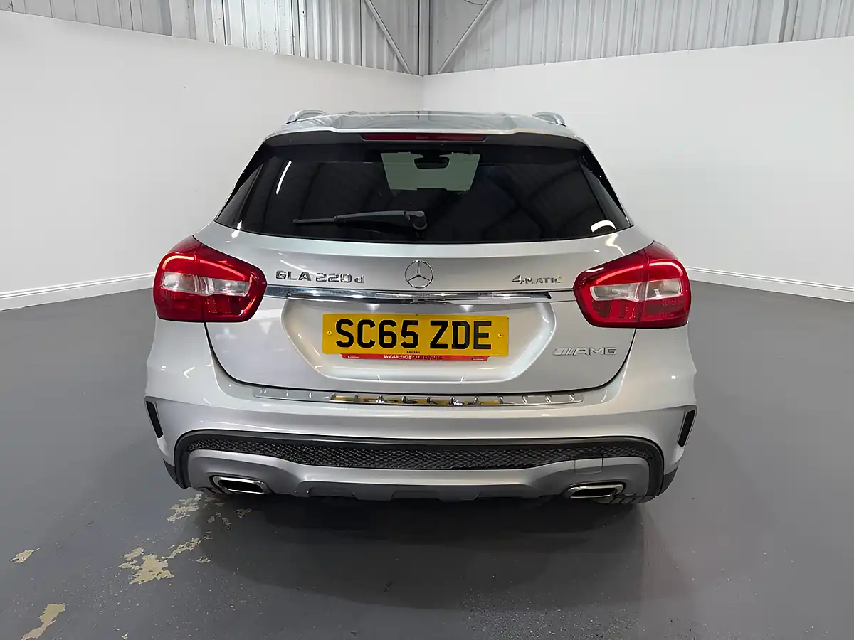 Used 2015 Mercedes-Benz Gla AMG Line Silver - Interior and Exterior details 8