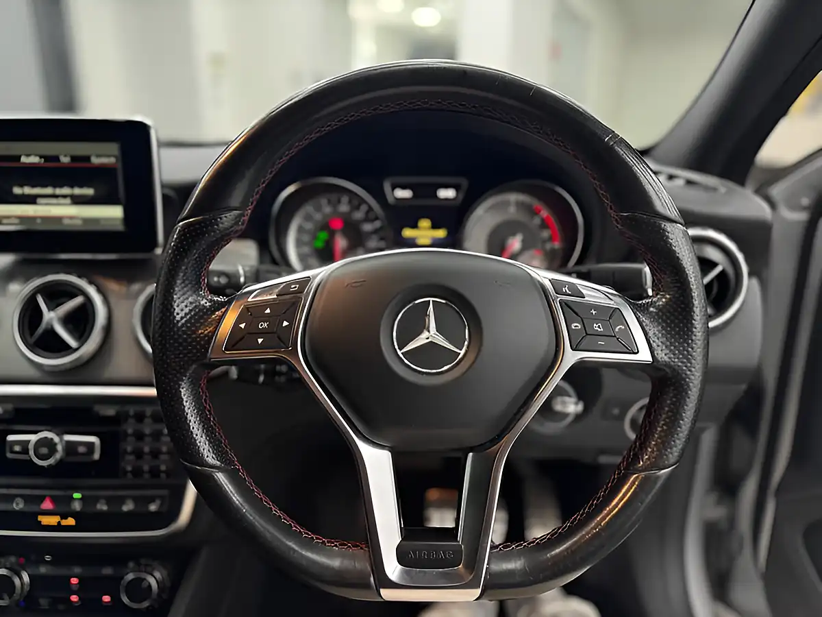 Used 2015 Mercedes-Benz Gla AMG Line Silver - Interior and Exterior details 17