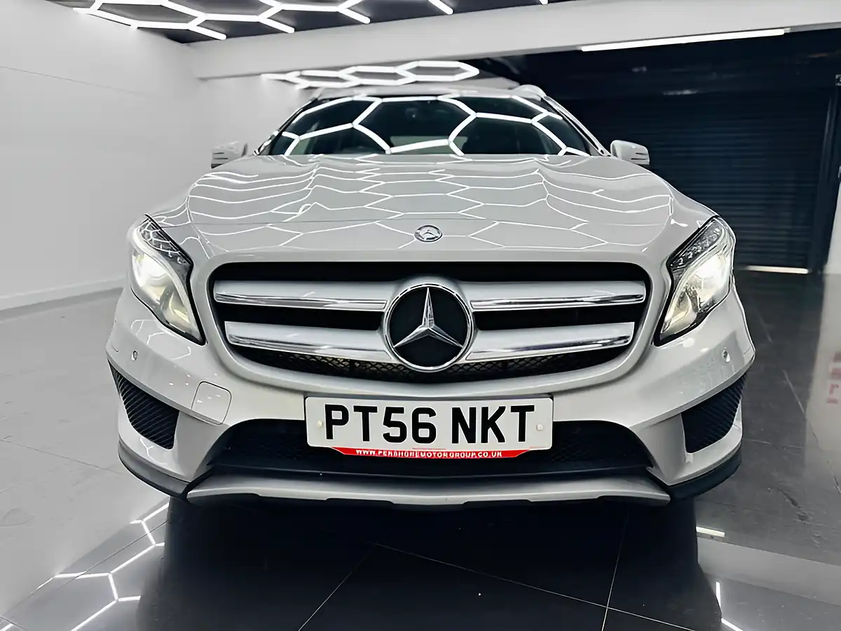Used 2015 Mercedes-Benz Gla AMG Line Silver - Interior and Exterior details 2