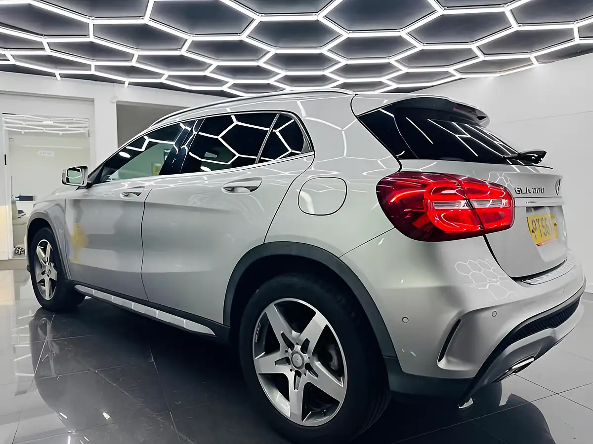 Used 2015 Mercedes-Benz Gla AMG Line Silver - Interior and Exterior details 7