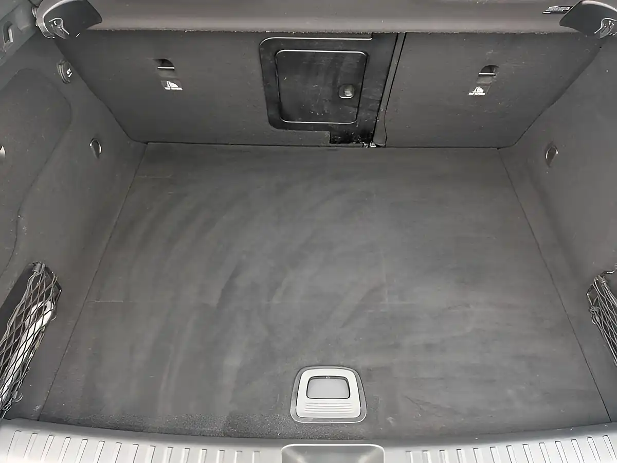 Used 2015 Mercedes-Benz Gla AMG Line White - Interior and Exterior details 14