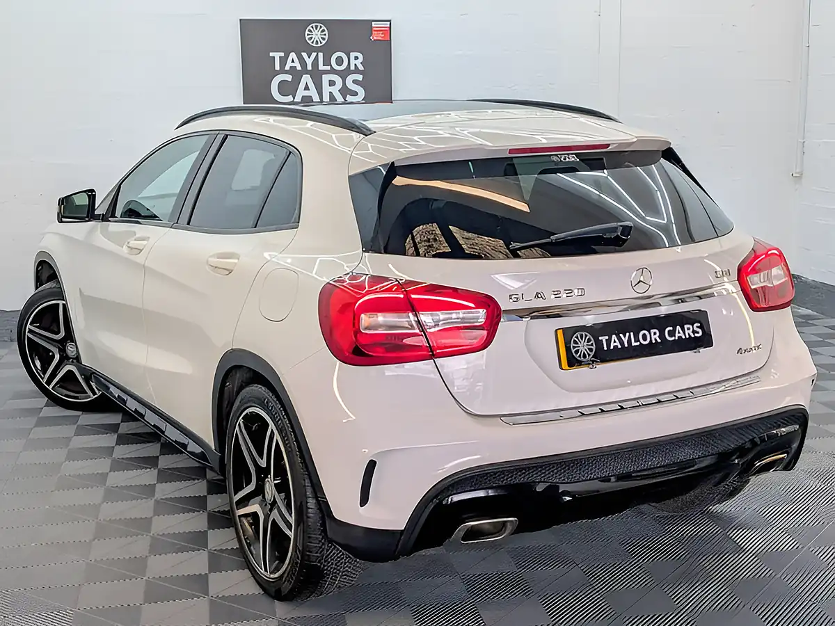 Used 2015 Mercedes-Benz Gla AMG Line White - Interior and Exterior details 8