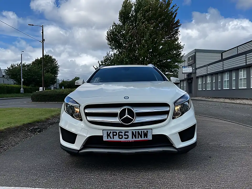 Used 2015 Mercedes-Benz Gla AMG Line White - Interior and Exterior details 4