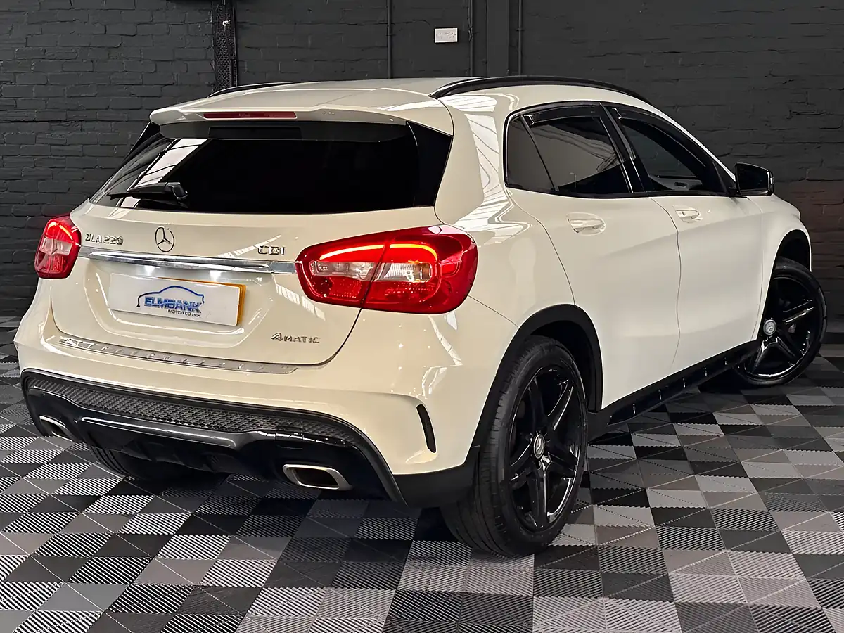 Used 2015 Mercedes-Benz Gla AMG Line White - Interior and Exterior details 10