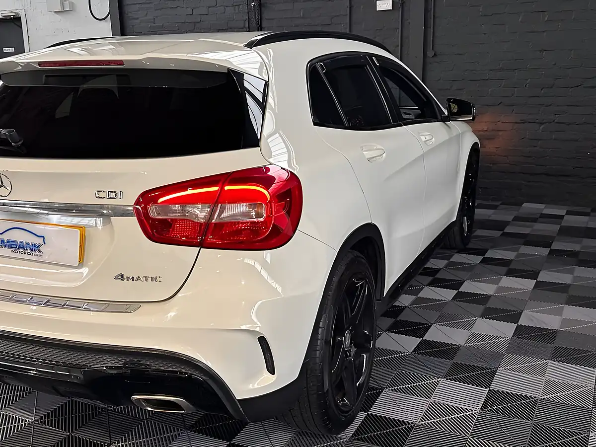 Used 2015 Mercedes-Benz Gla AMG Line White - Interior and Exterior details 12