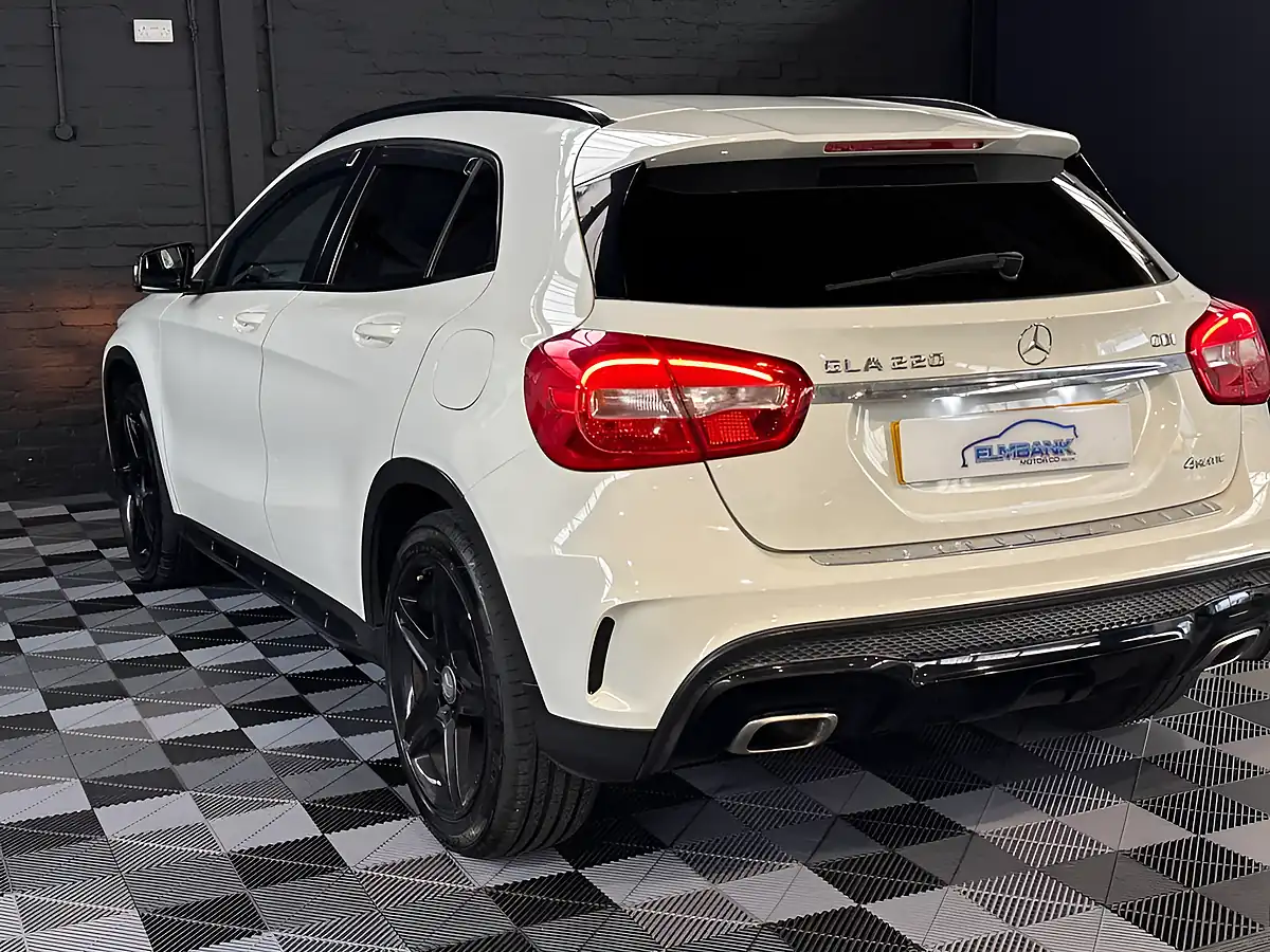 Used 2015 Mercedes-Benz Gla AMG Line White - Interior and Exterior details 17