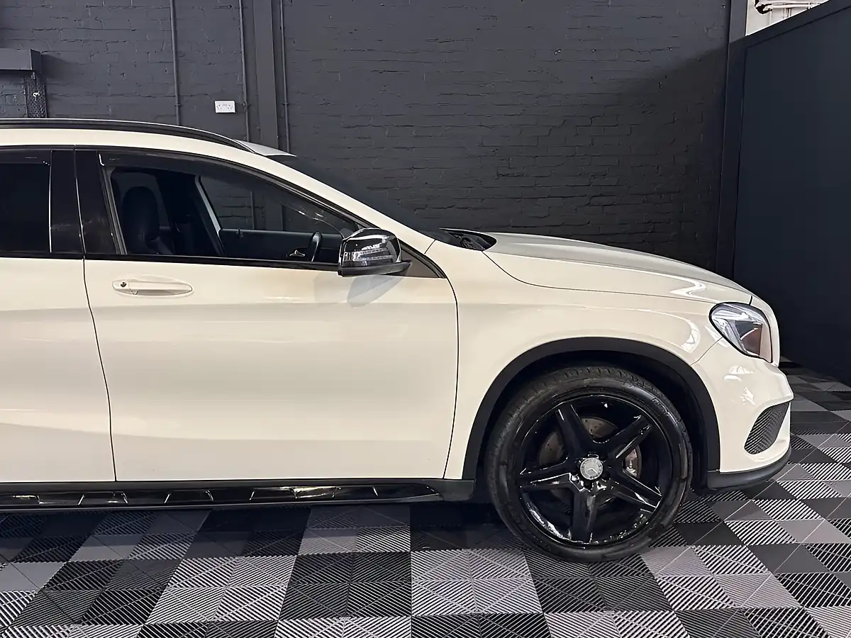 Used 2015 Mercedes-Benz Gla AMG Line White - Interior and Exterior details 8