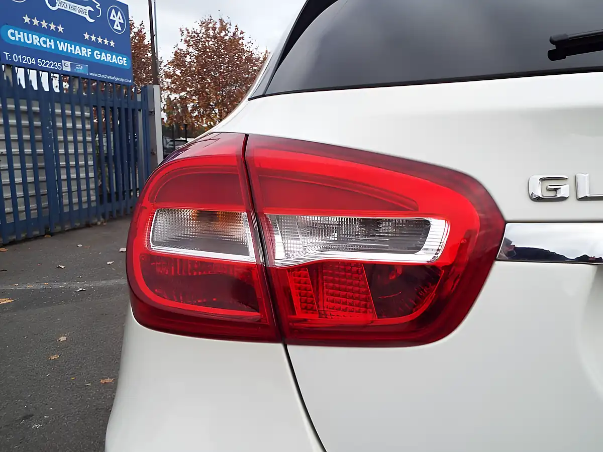 Used 2015 Mercedes-Benz Gla AMG Line White - Interior and Exterior details 16