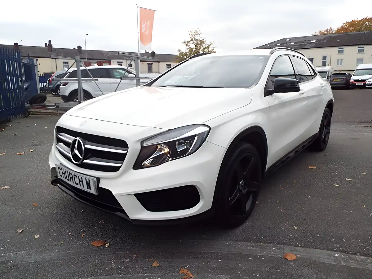 Used 2015 Mercedes-Benz Gla AMG Line White - Interior and Exterior details 3