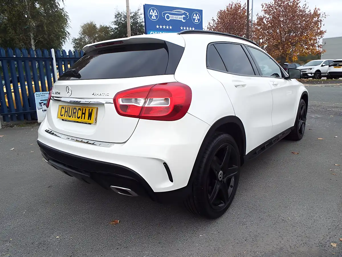 Used 2015 Mercedes-Benz Gla AMG Line White - Interior and Exterior details 7
