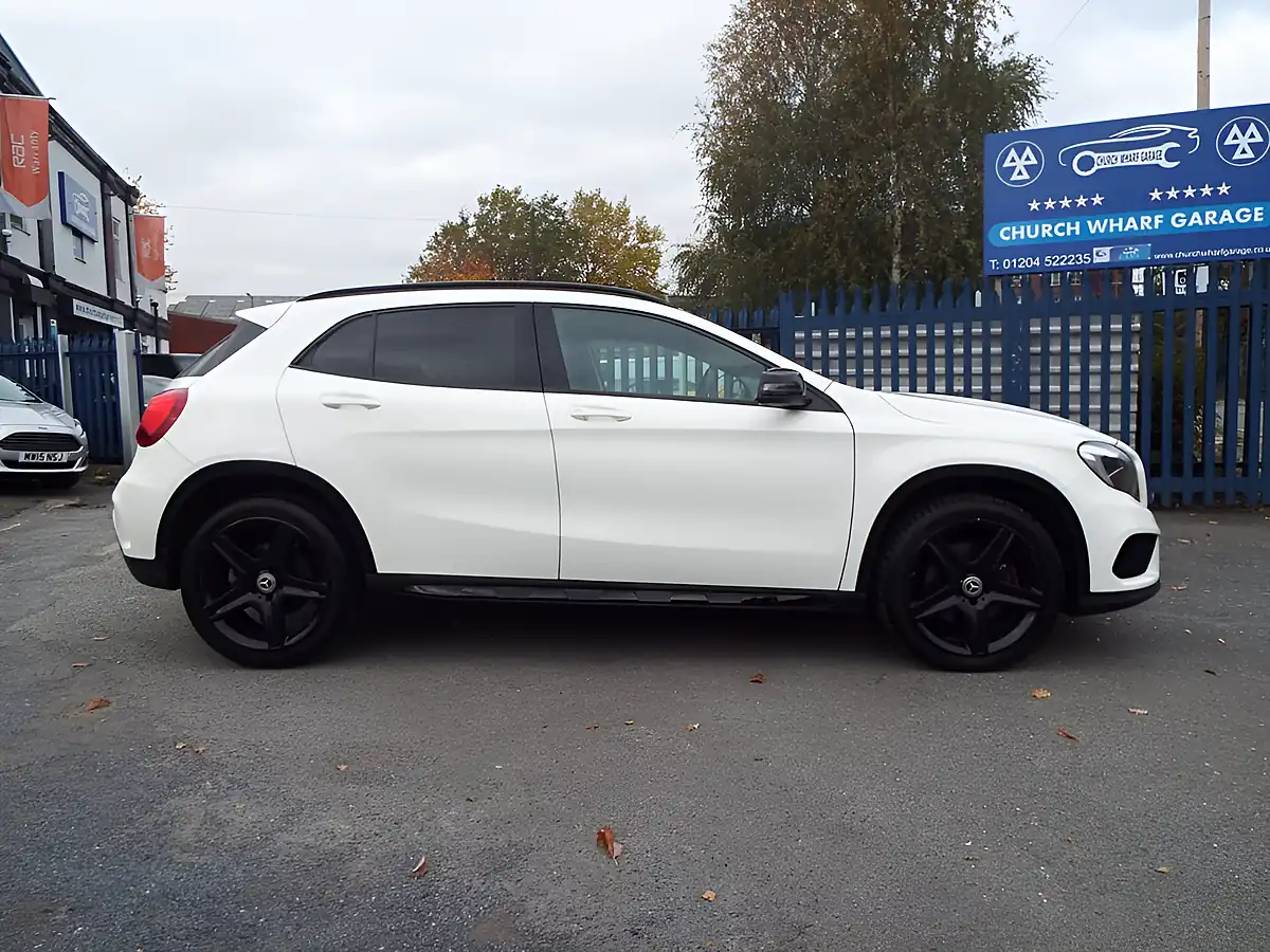 Used 2015 Mercedes-Benz Gla AMG Line White - Interior and Exterior details 8