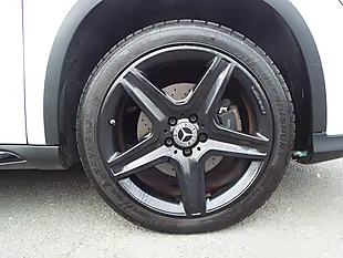Used 2015 Mercedes-Benz Gla AMG Line White - Interior and Exterior details 9