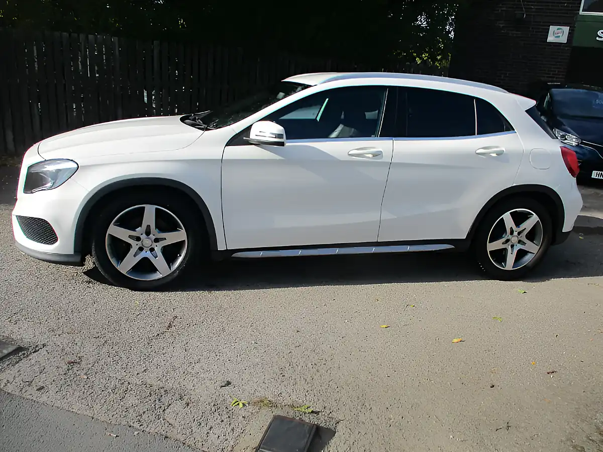 Used 2015 Mercedes-Benz Gla AMG Line White - Interior and Exterior details 2