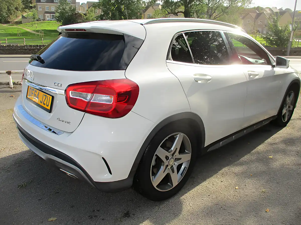 Used 2015 Mercedes-Benz Gla AMG Line White - Interior and Exterior details 5