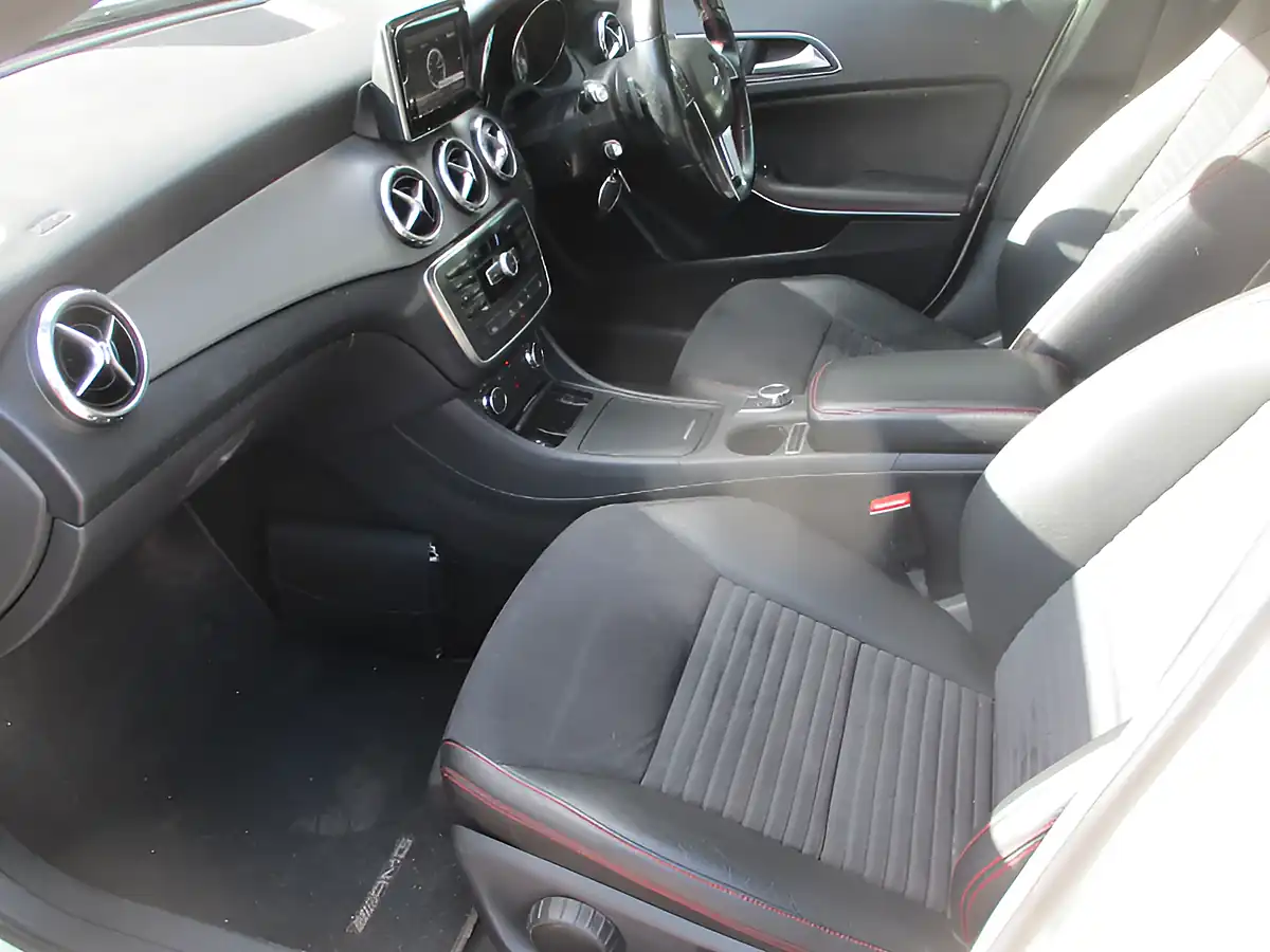 Used 2015 Mercedes-Benz Gla AMG Line White - Interior and Exterior details 8