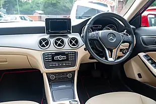 Used 2015 Mercedes-Benz Gla-Class Sport Jupiter Red - Interior and Exterior details 17