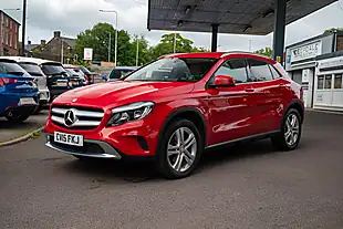 Used 2015 Mercedes-Benz Gla-Class Sport Jupiter Red - Interior and Exterior details 4